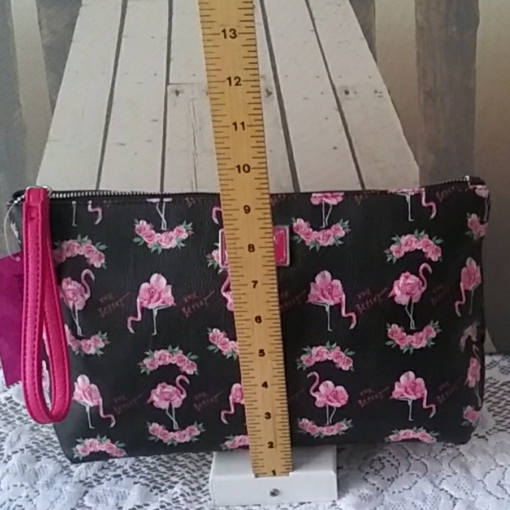 Betsey Johnson Flamingo Wristlet - Picture 8 of 8